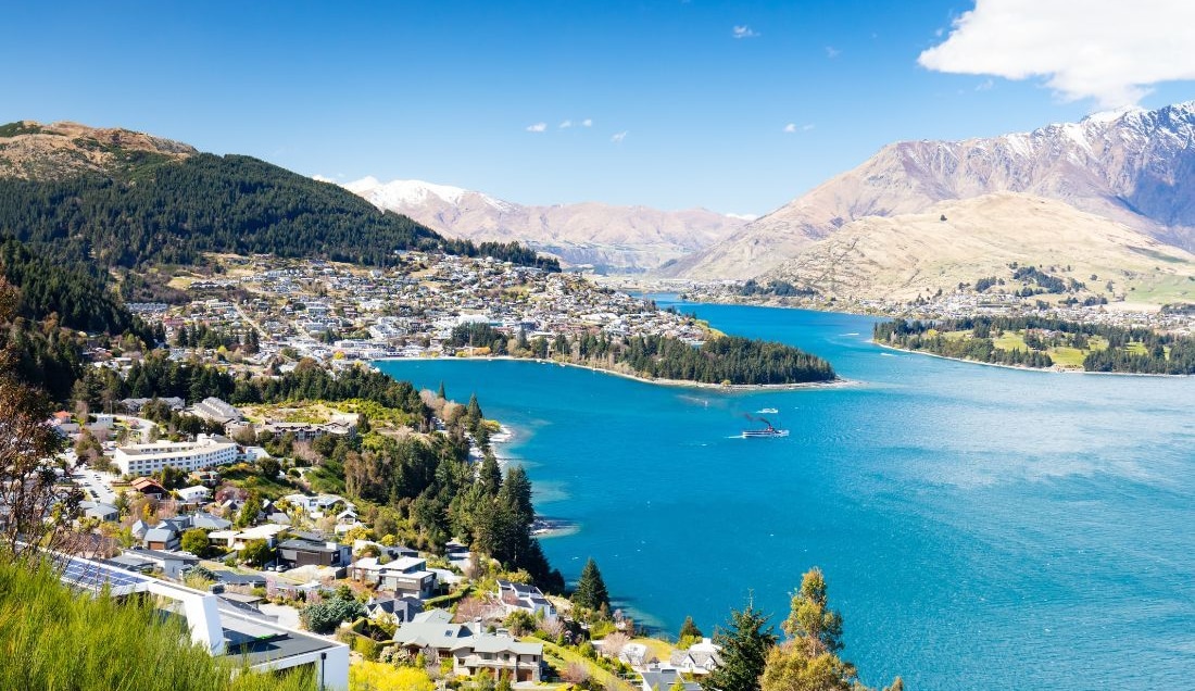 Visit the beautiful lakeside city of Queenstown.