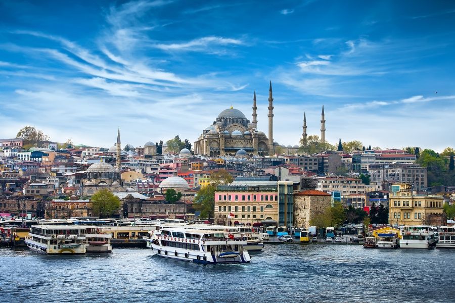 See the top sights of Istanbul on a guided tour