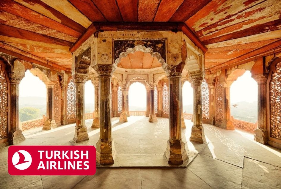 See Balcony of Agra Fort on Group Holidays to India