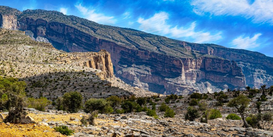 See the incredible Jabal Shams, the Grand Canyon of Oman.