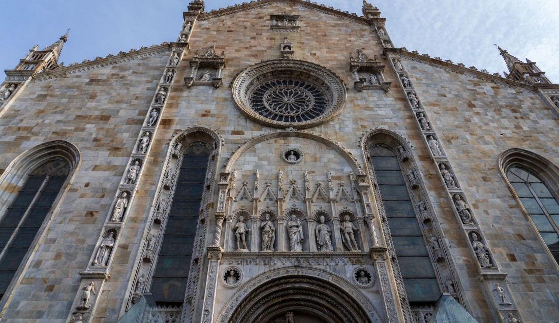 Visit Como Catherdral