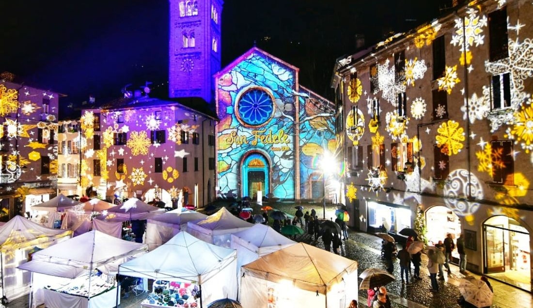 Enjoy Christmas shopping amid the festive lights.