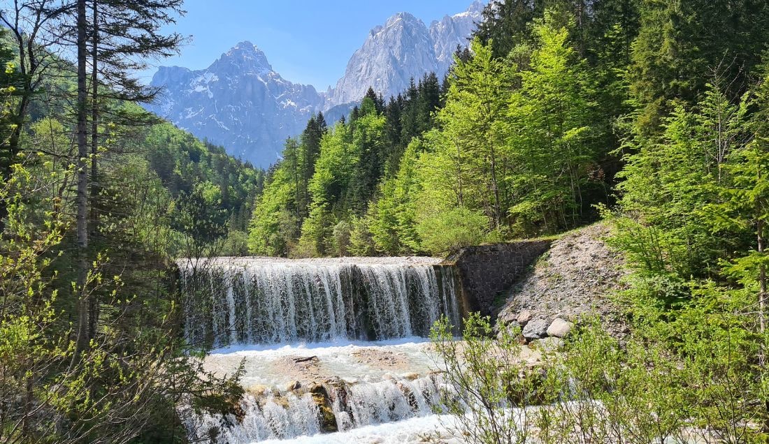 Discover waterfalls on your hike.
